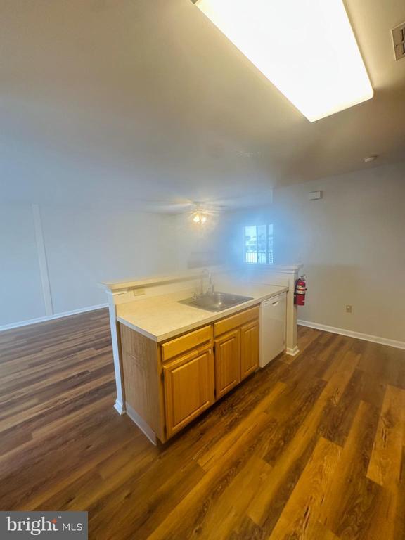 Building Photo - 118 Sparrow Rd