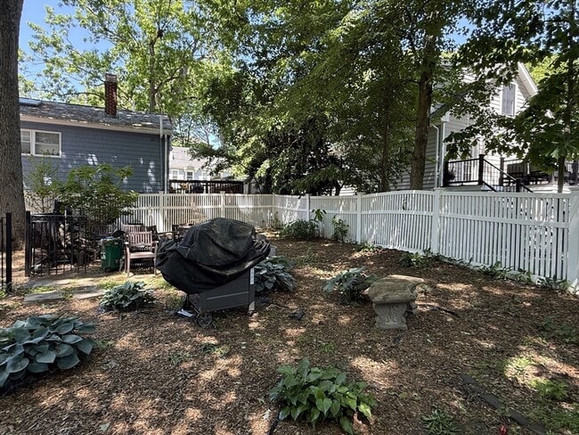 Building Photo - 36 Risley Rd