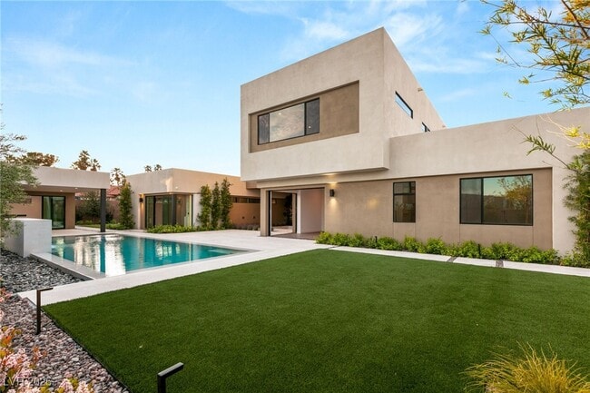 Building Photo - 7385 Heron Cyn Ct