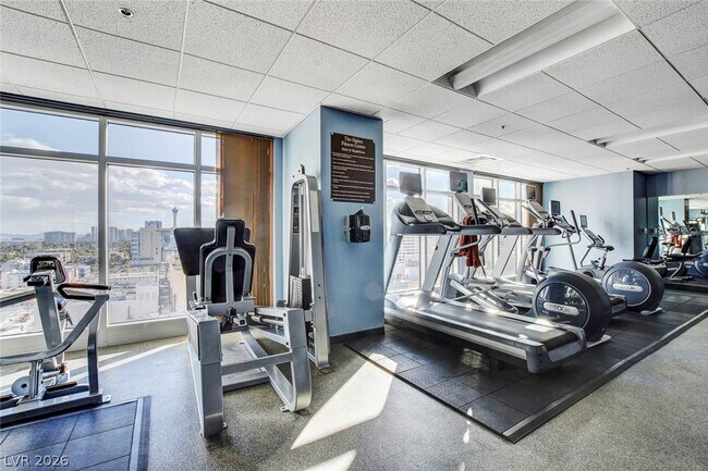 Building Photo - 150 S Las Vegas Blvd