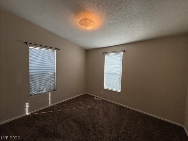 Building Photo - 1755 Peanut Ct