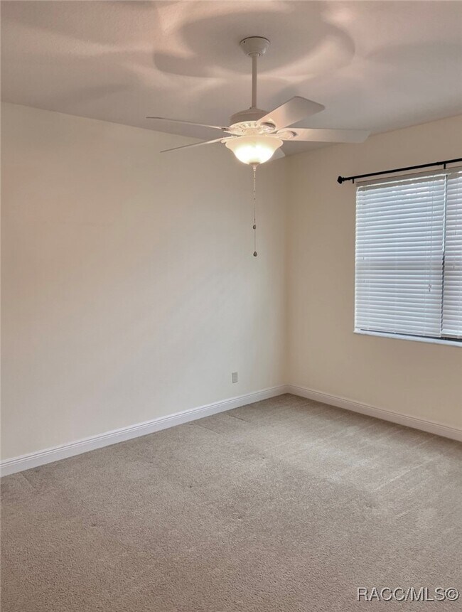 Building Photo - 2395 N Brentwood Cir