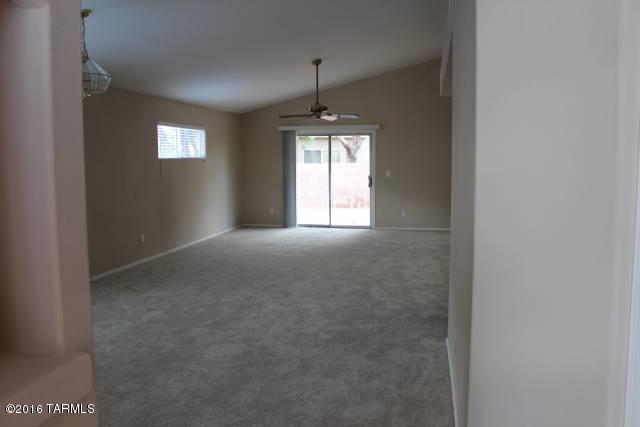 Building Photo - 7254 W Maple Ridge Dr