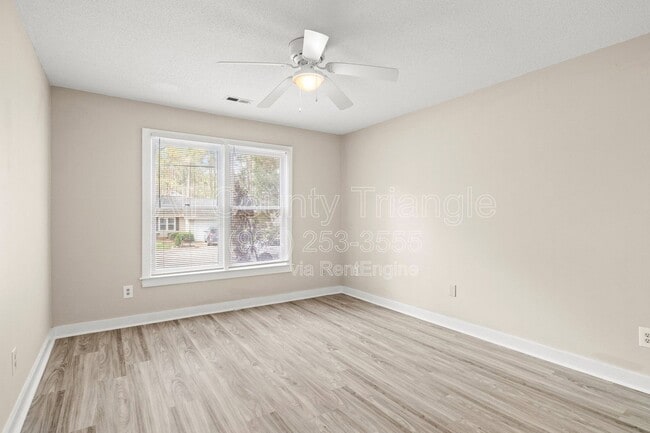 Building Photo - 1619 Budwood Dr