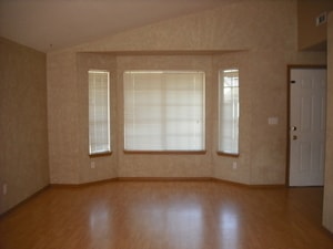 Building Photo - All the Amenities for a Friendly Price