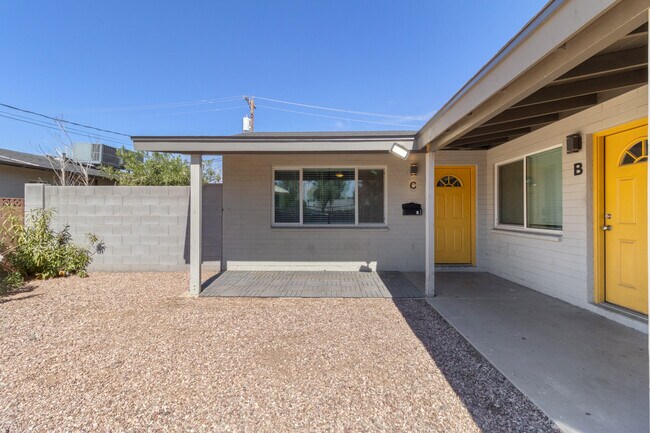 Building Photo - 2612 W Pierson St