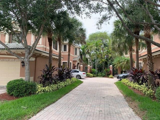 Building Photo - 2800 Kinsington Cir