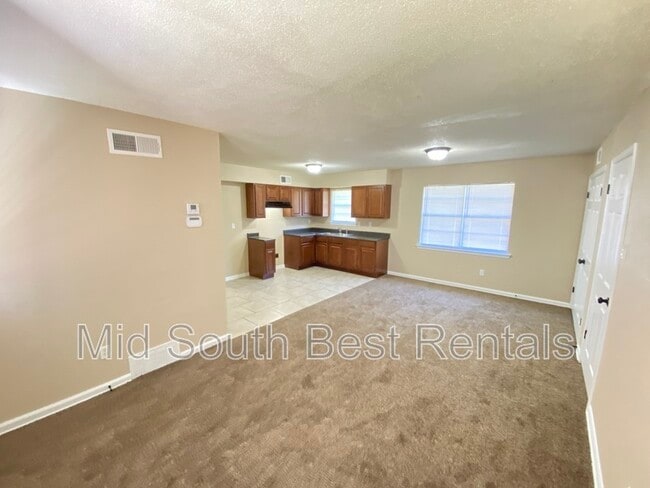 Building Photo - 5204 Black Diamond Cove