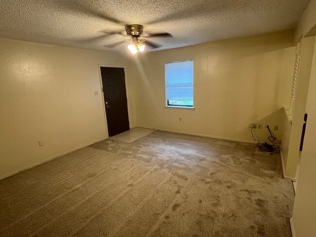 Building Photo - 1507 University Dr