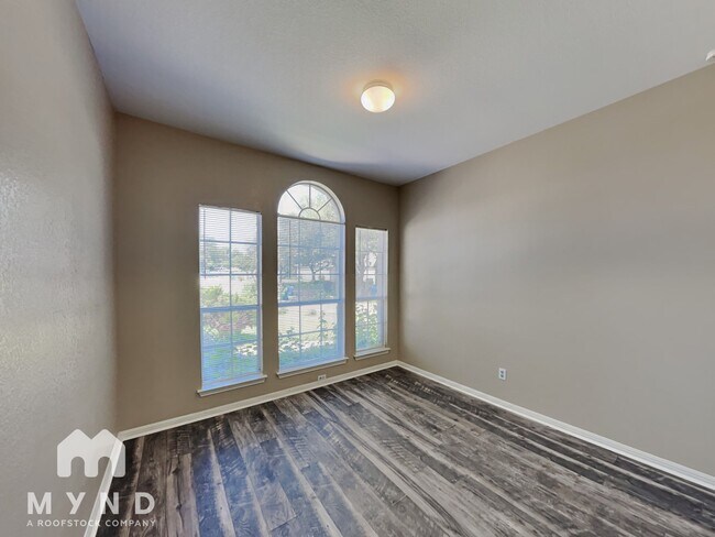Building Photo - 2800 Single Trace Ct