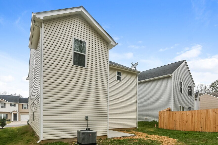 Building Photo - 4540 Merryvale Forest Dr