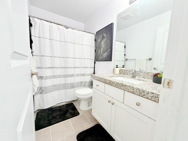 Building Photo - 1792 W Torlundy Dr