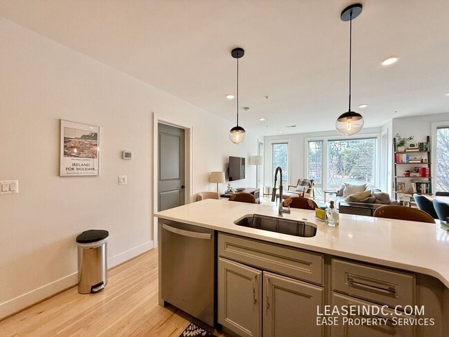 Building Photo - 4335 Harrison St NW