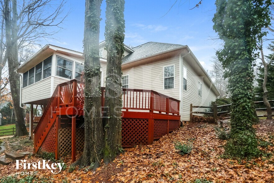 Building Photo - 1309 Chandlers Field Dr