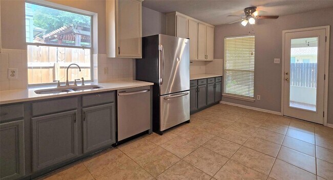 Building Photo - 3608 Bratton Heights Dr