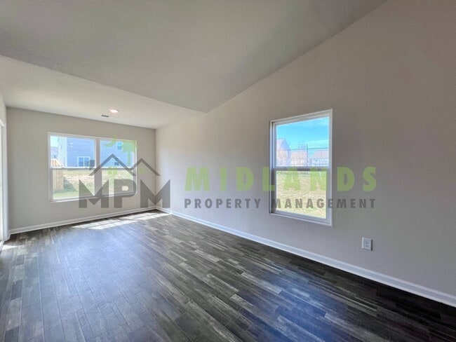 Building Photo - 645 Wild Tulip Ct