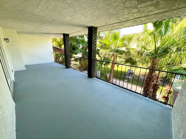 Building Photo - Gorgeous 2-Story Home with Golf Course Vie...