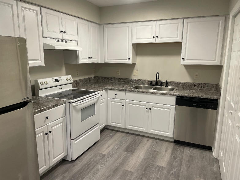 Building Photo - 272 Harpeth Hills Ct