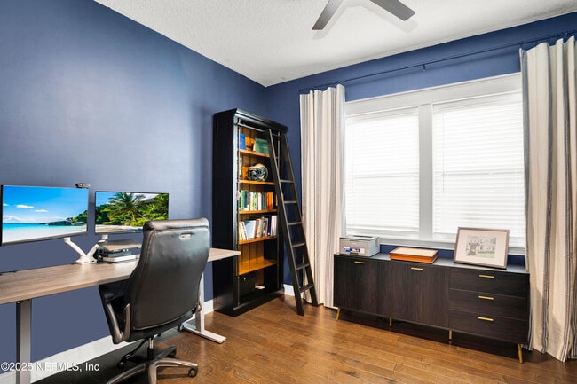 Building Photo - 176 Settler's Landing Dr