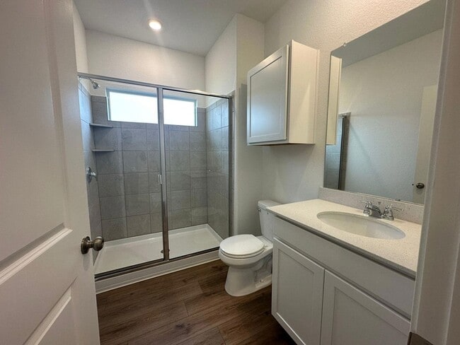 Building Photo - 228 Jeffers