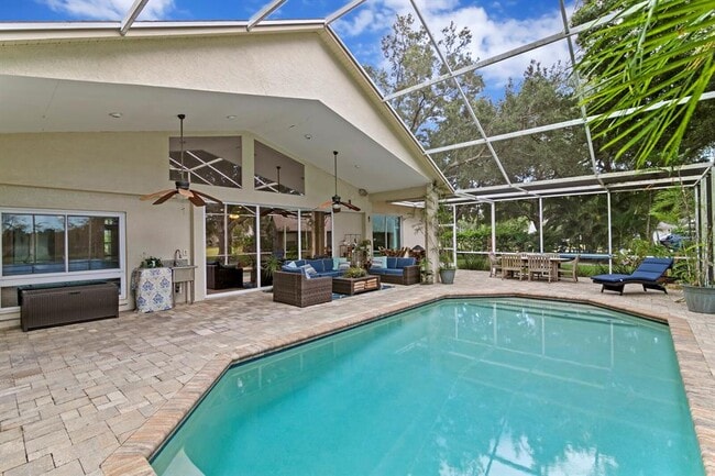 Building Photo - 8412 Ridgebrook Cir