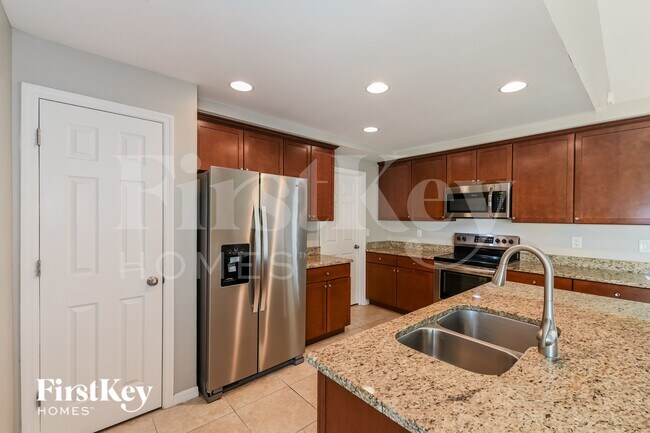 Building Photo - 1213 NW 16th Terrace