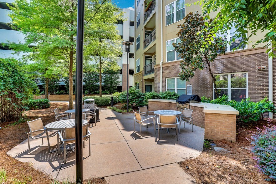 Building Photo - 390 17th St NW