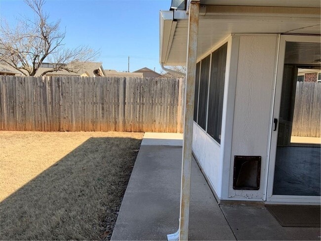 Building Photo - 2417 Pinon Pl