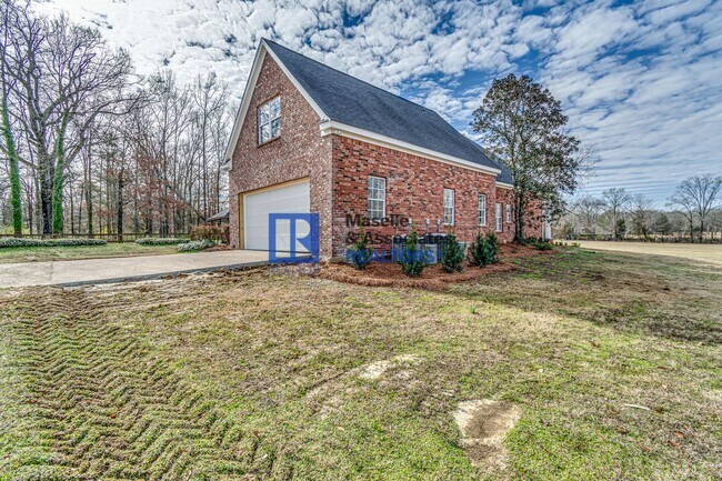 Building Photo - 200 Cripple Creek Rd
