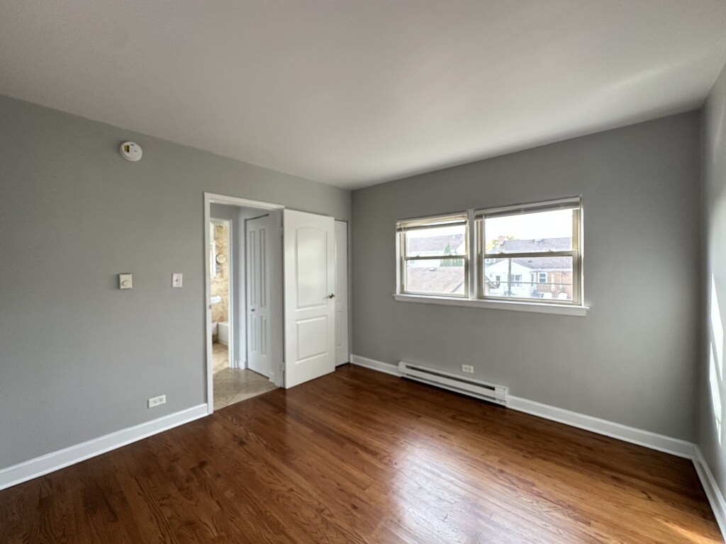 Building Photo - 7632 N Milwaukee Ave