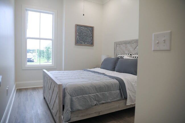 Building Photo - Brand New Single Story Furnished Townhome!