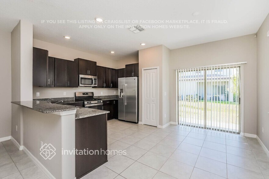 Building Photo - 8469 Campus Woods Way