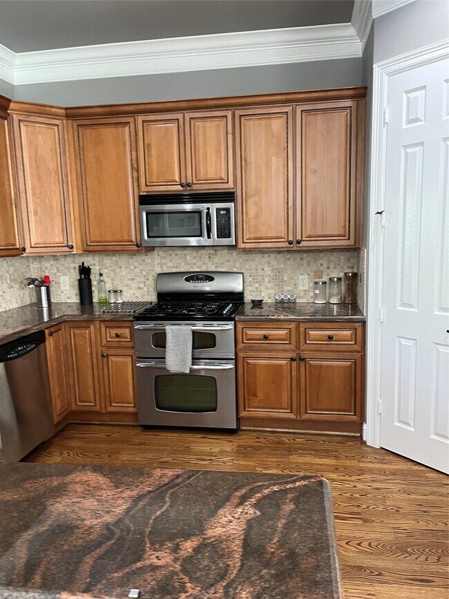 Building Photo - 4406 Crawford St