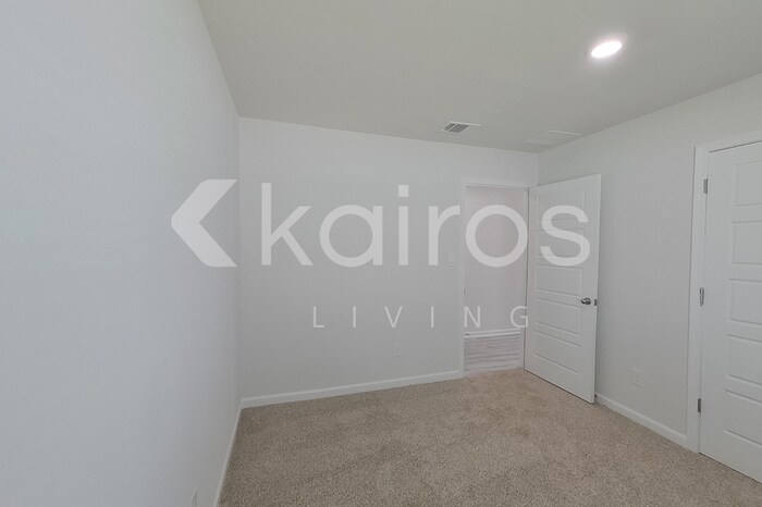 Building Photo - 14262 Ruffian Ave