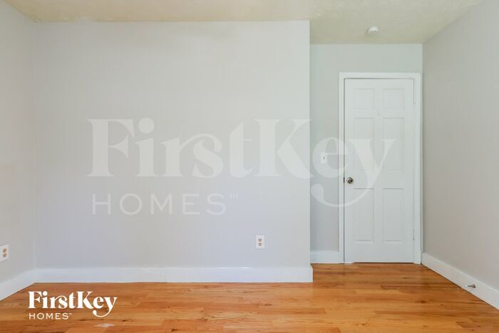 Building Photo - 674 Oak Moss Dr