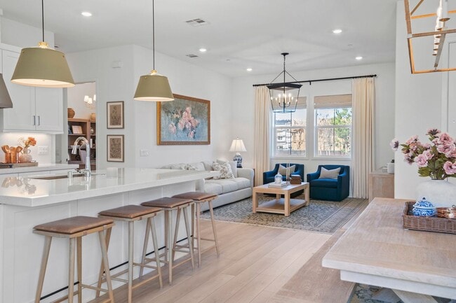 Building Photo - Beautiful 5bed/4bath for Rent Home at Great Park