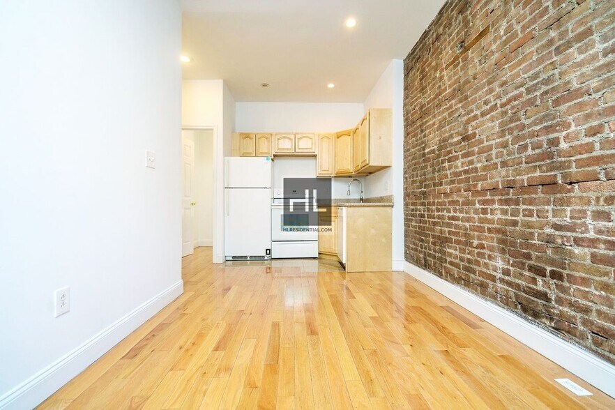 Building Photo - 21 Adelphi St