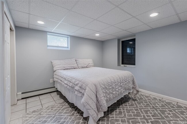 Building Photo - 648 Larkfield Rd