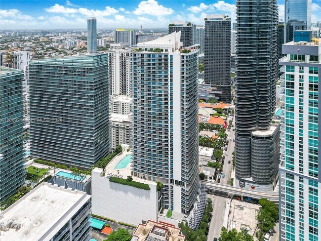 Building Photo - 1100 S Miami Ave