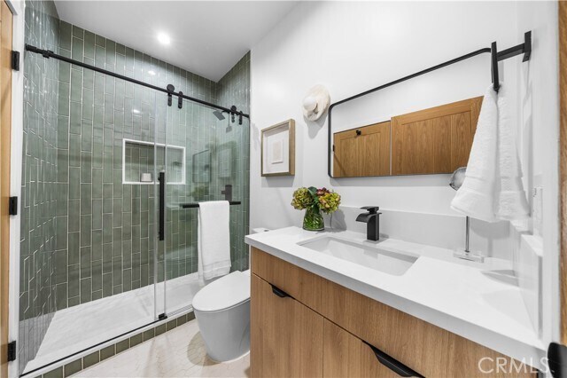 Building Photo - 2203 Pelham Ave