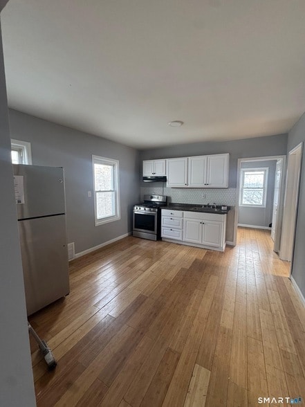 Building Photo - 52-54-54 Ives Ct