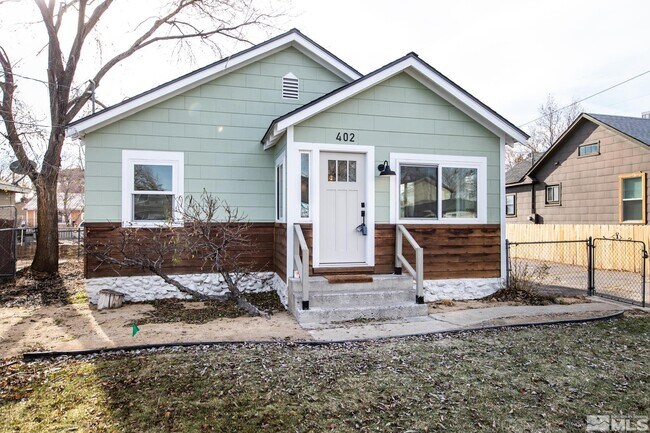 Primary Photo - 402 Grand Canyon Blvd