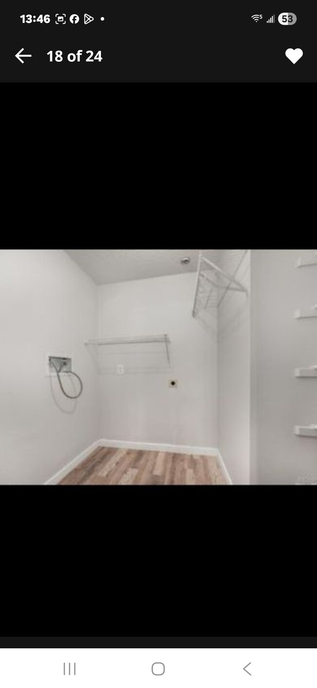 Building Photo - 12093 W Cross Dr