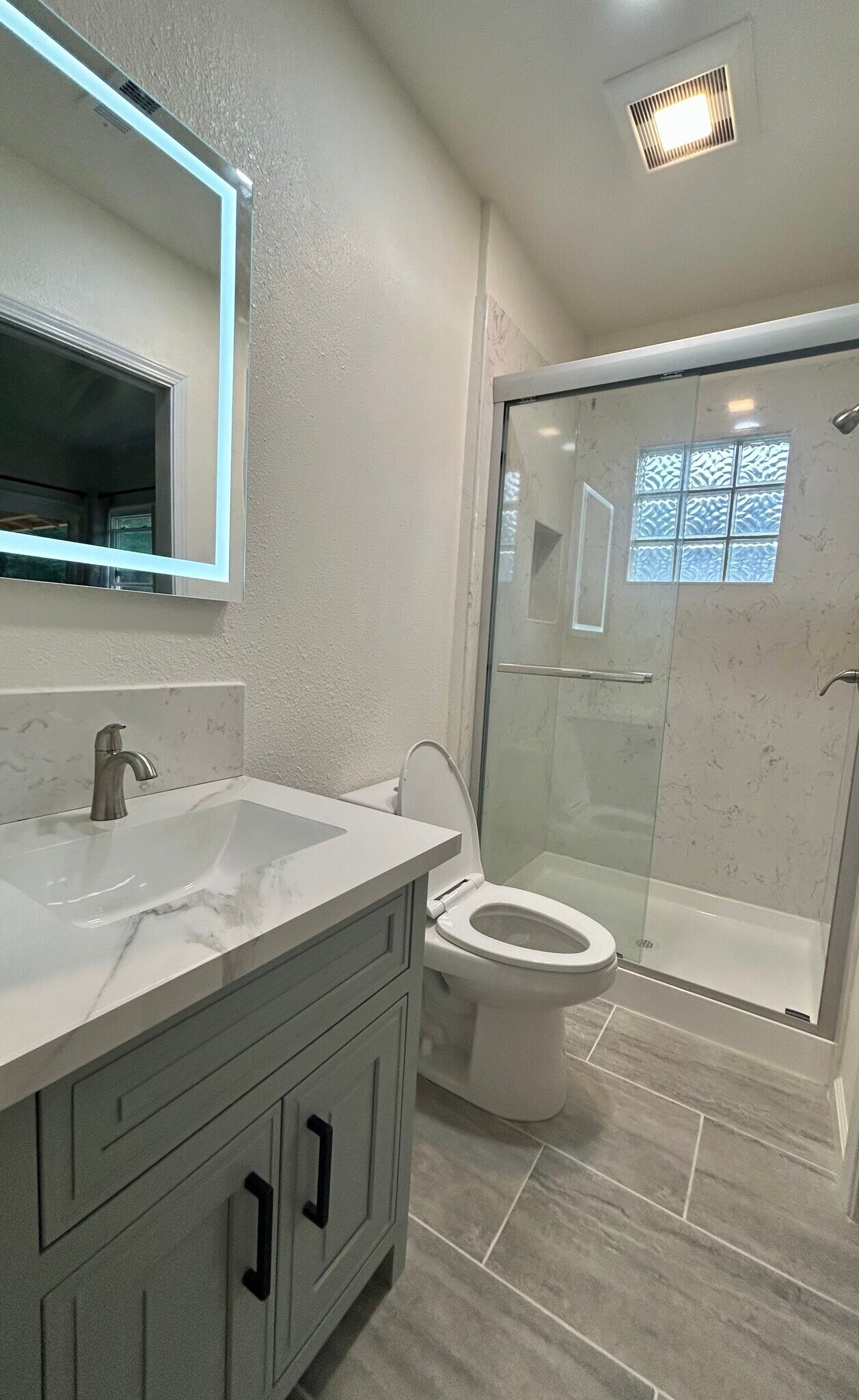Bathroom 2 - 17359 Esteban St