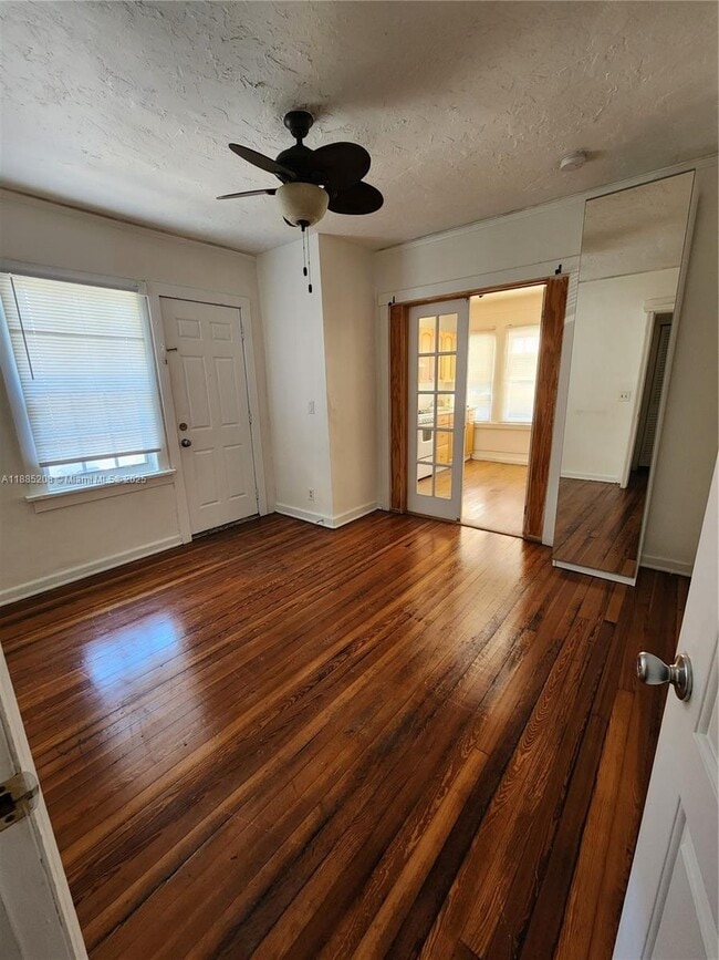 Building Photo - 315 Eucalyptus St
