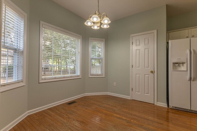 Building Photo - Available Now in Chadwick Shores