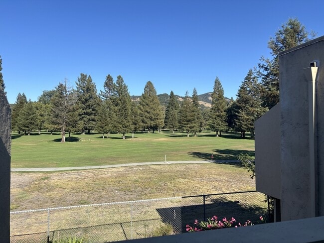 Building Photo - 3022 Yulupa Ave