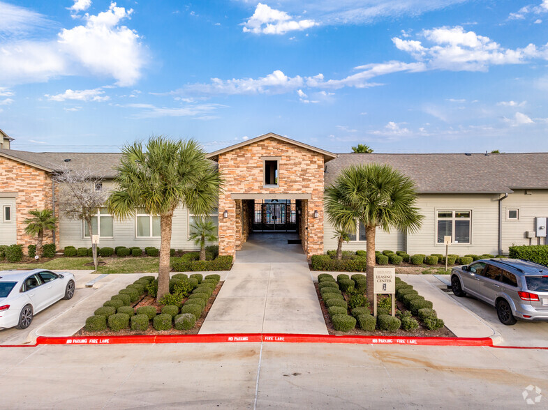 Santa Anna Apartments - 3600 N Westgate Dr Weslaco TX 78596 | Apartment ...