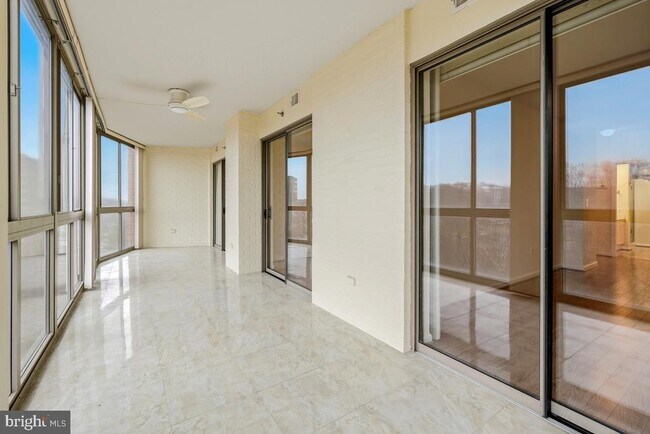 Building Photo - 3100 N Leisure World Blvd