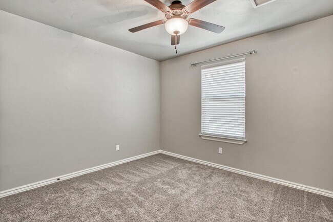 Building Photo - 7896 Enchanted Path Dr